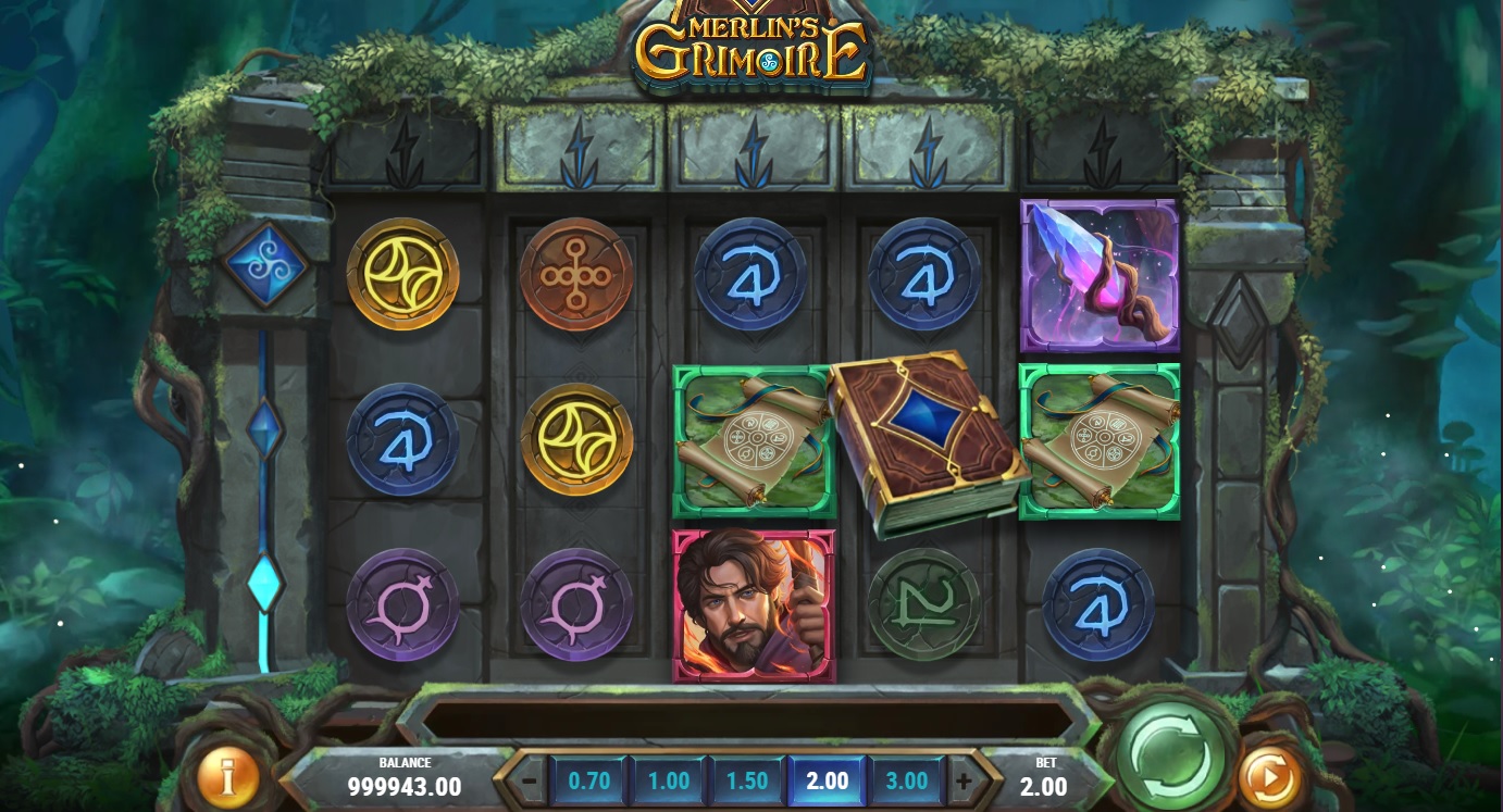 Merlin's Grimoire, Base slot game